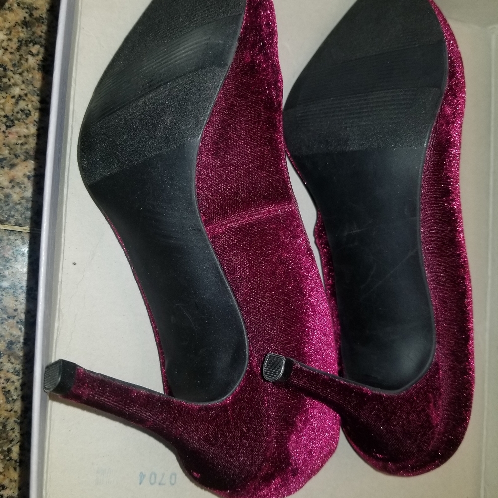 Apt.9 Heels - Picture 3 of 4